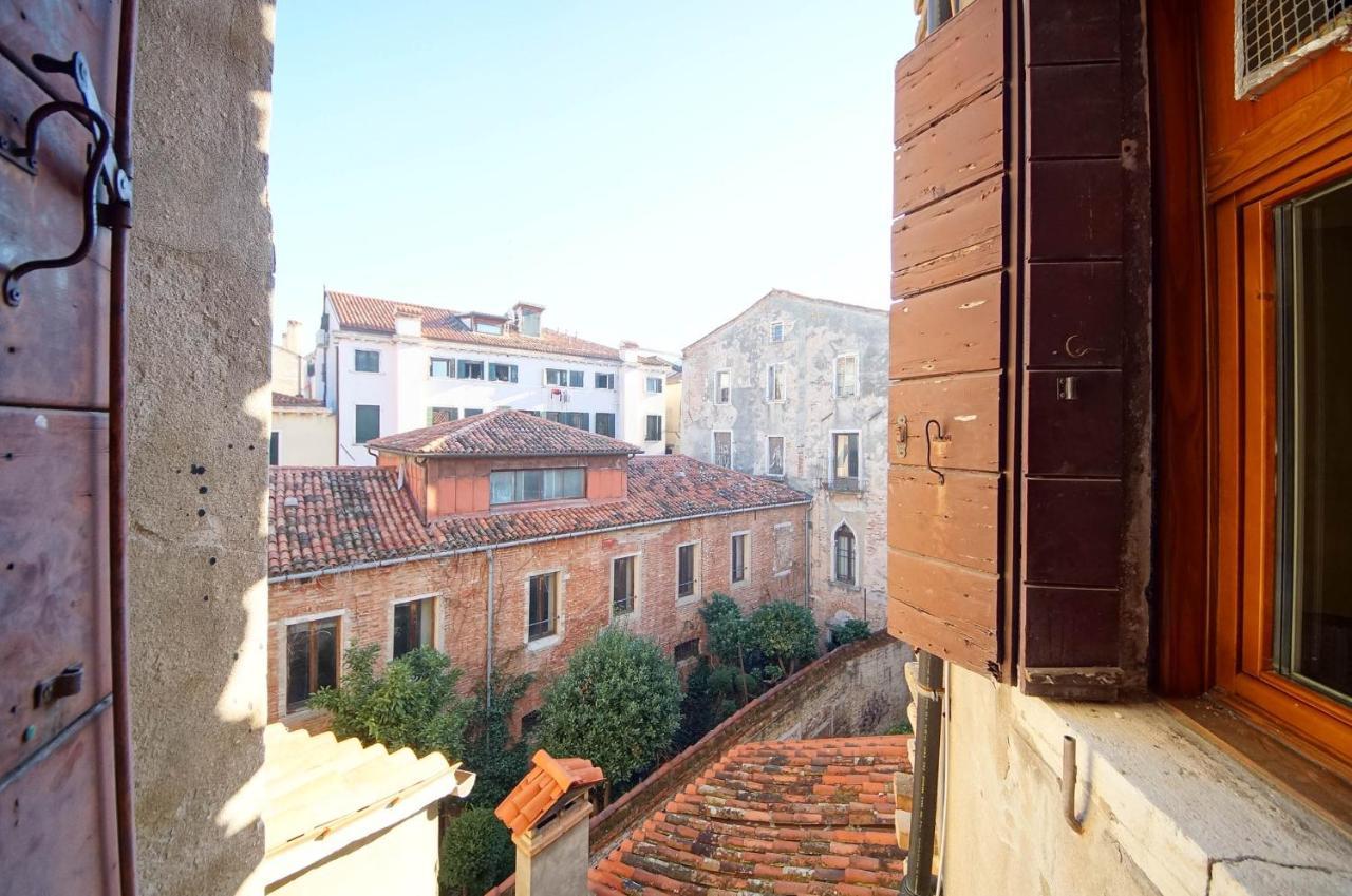 Ca' Circus 4 Rooms Wi-Fi Fibre Venecia Exterior foto